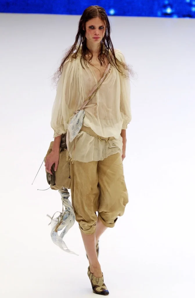 Chronicle Colombia AlexanderMcqueen 5